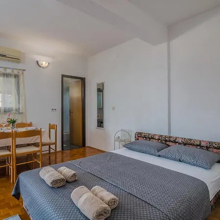 Apartment Bahar Krk Krk Town